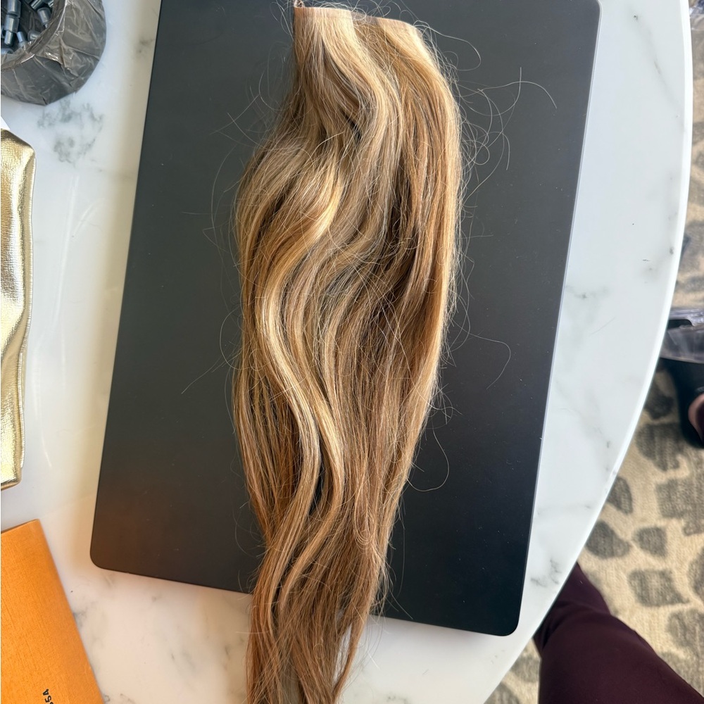 Hidden Crown Flip Up Ponytail Extension - Honey Blonde - Picture 4 of 9